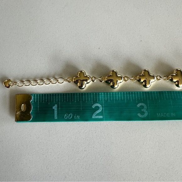 NEW 18K Yellow Gold Plated Puffed Clover Flower Cross 7” to 8” Adjust Bracelet - Picture 7 of 10